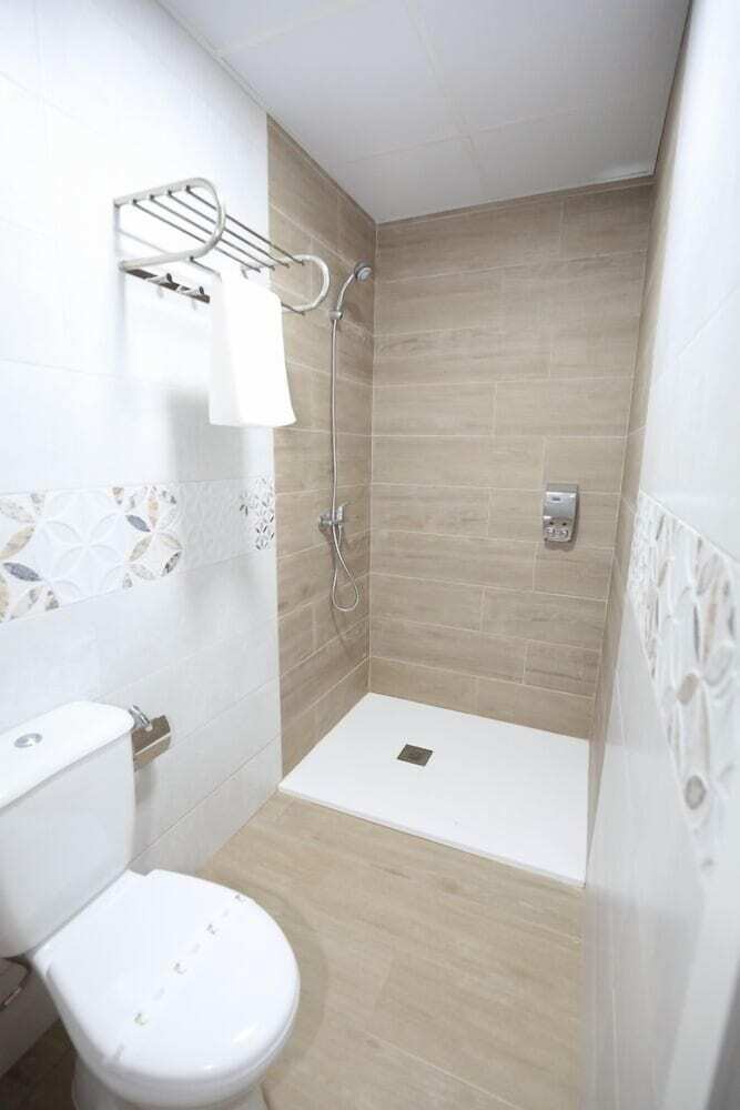 Hostal Palmones