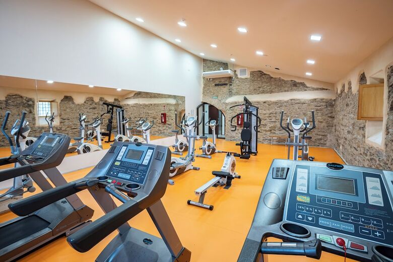 Hotel 4* Puente De Alcon�tar