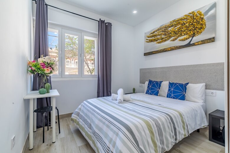 Hotel Ayz Silvela - Auto Check-in Property