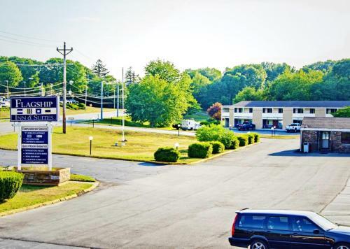 Hotel Flagship Inn & Suites