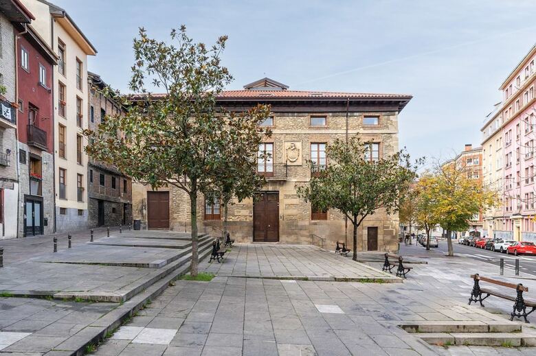 Aparthotel Limehome Vitoria Palacio �lava-velasco