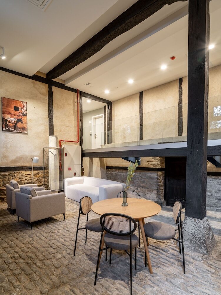 Aparthotel Limehome Vitoria Palacio �lava-velasco
