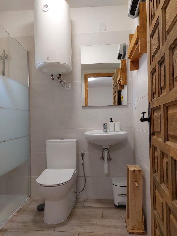 Hostal Zenia Hostel