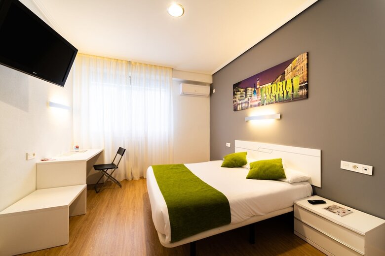 Hotel Centro Vitoria Autochekin
