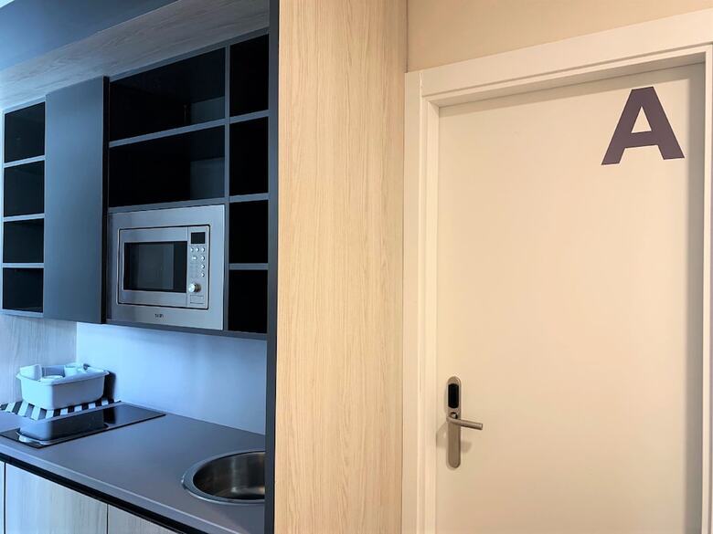 Hostal Residencia Universitaria Resa Campus M�laga