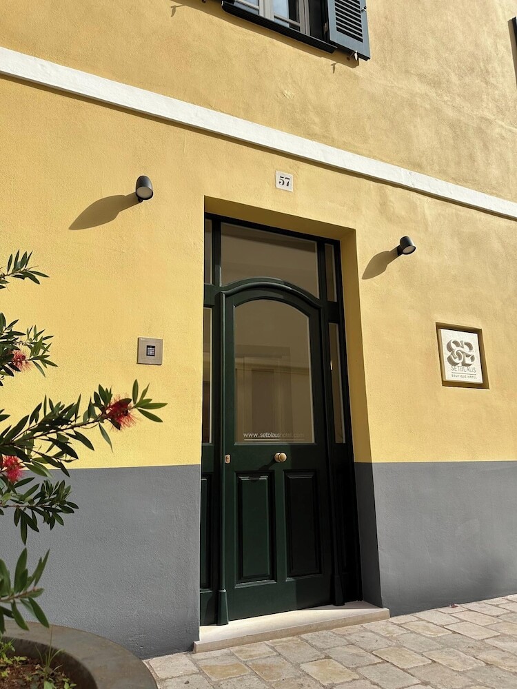 Set Blaus Boutique Hotel