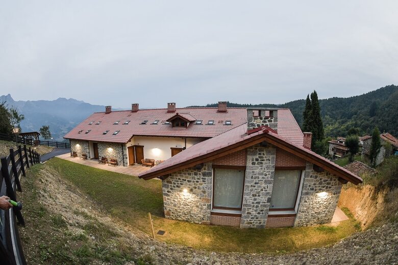 Apartamentos Los Picos De Europa