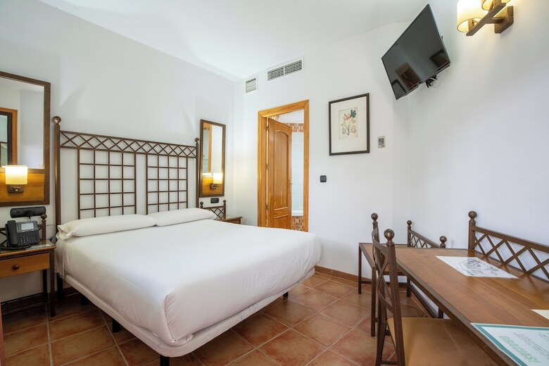 Hotel Hacienda Santa Barbara