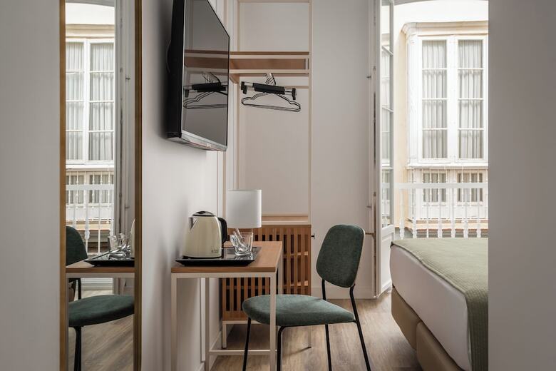 Hostal Bypillow Casa Gades