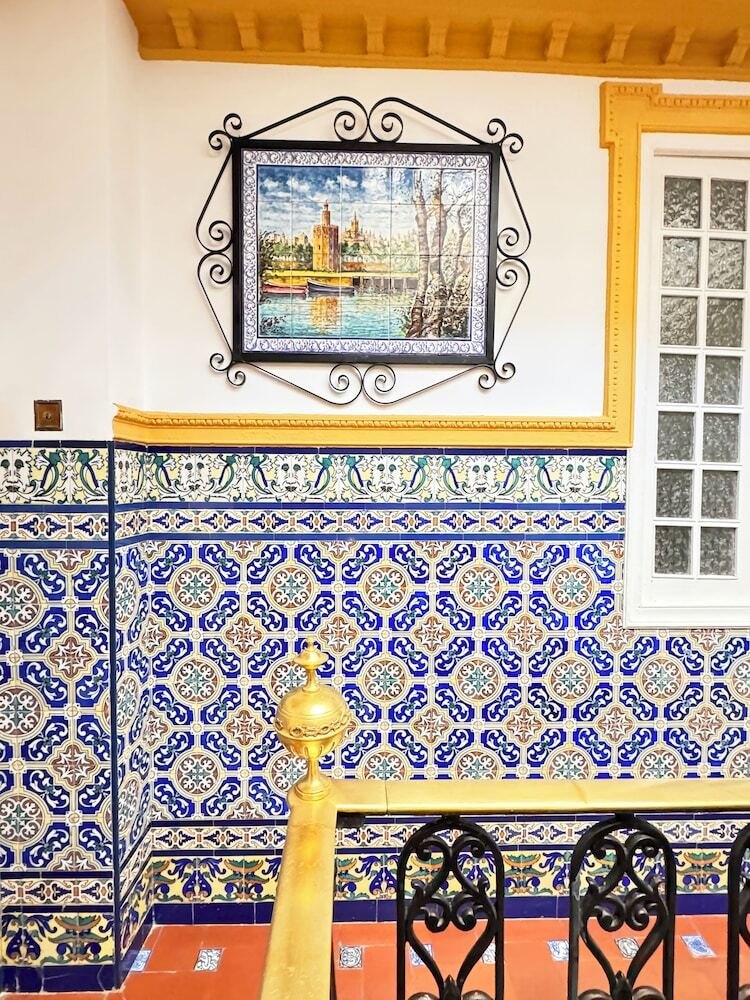 Palace House H�rcules