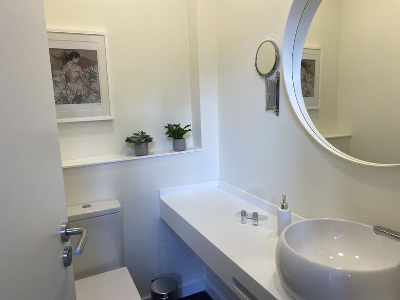 Hotel Nava Suites
