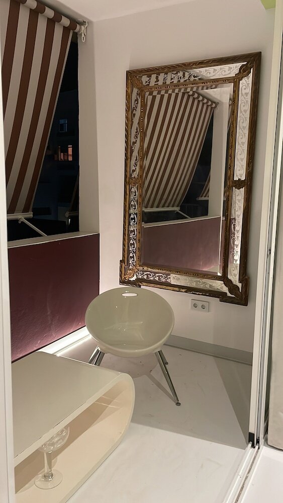 Lahola Glam Suites
