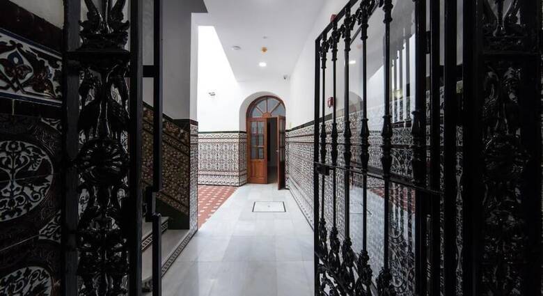 Pension Le Petit Palu Sevilla