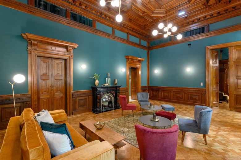 Hotel Oktogon Haggenmacher By Continental Group