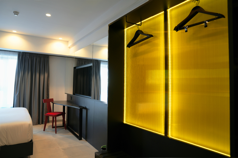 So City Hotel