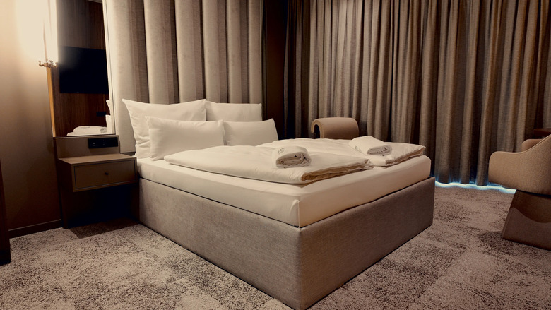 Bellman Hotel