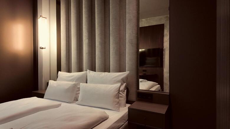 Bellman Hotel