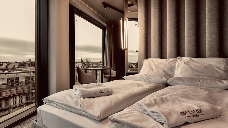 Bellman Hotel