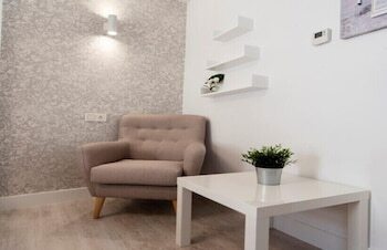 Hostal Vizcainos Home Away