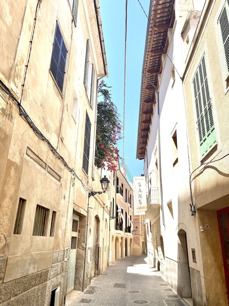 Hotel Vila Damunt Suites