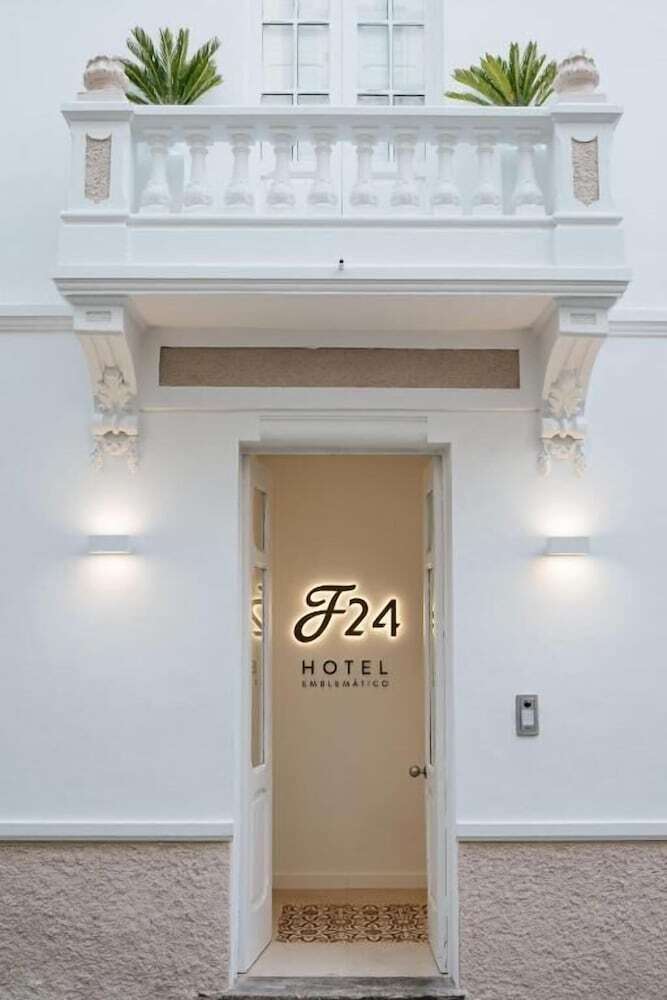 Hotel Emblematico F24 Only Adults B&B