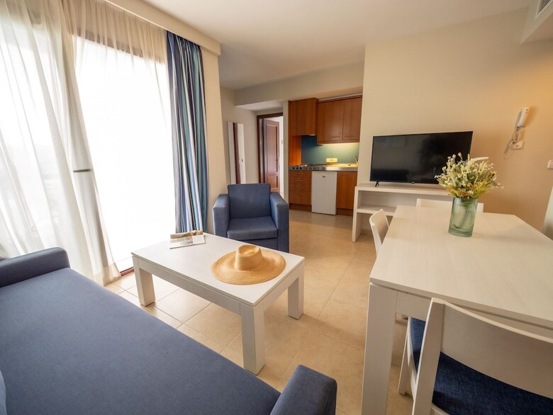 Aparthotel Apartamentos Prope Mare