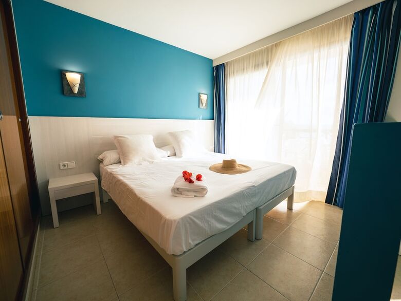 Aparthotel Apartamentos Prope Mare