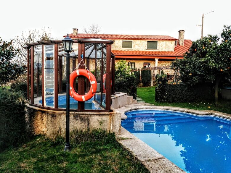 Casa Rural Os Carballos