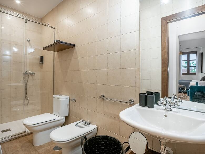 Aparthotel Limehome Granada Calle Sta. Ana