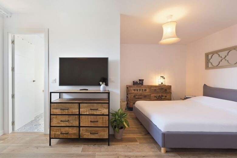 Hotel Masia Can Rovira