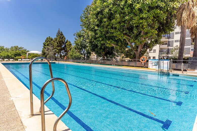 Hostal Marbella Inturjoven Youth Hostel