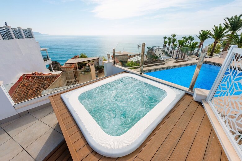 Hostal HC Calahonda Beach Nerja