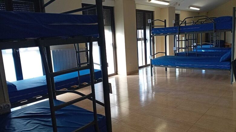 Hotel Albergue Municipal De Ag�s