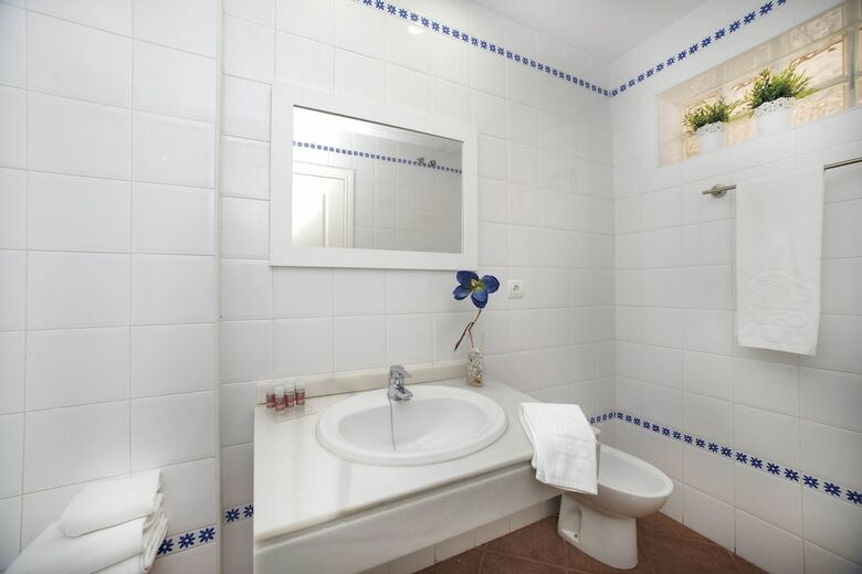 Aparthotel Apartamentos Leo Canela