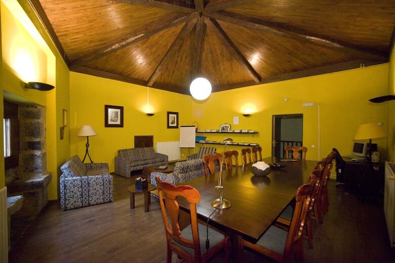 Hotel Castillo De Vald�s Salas