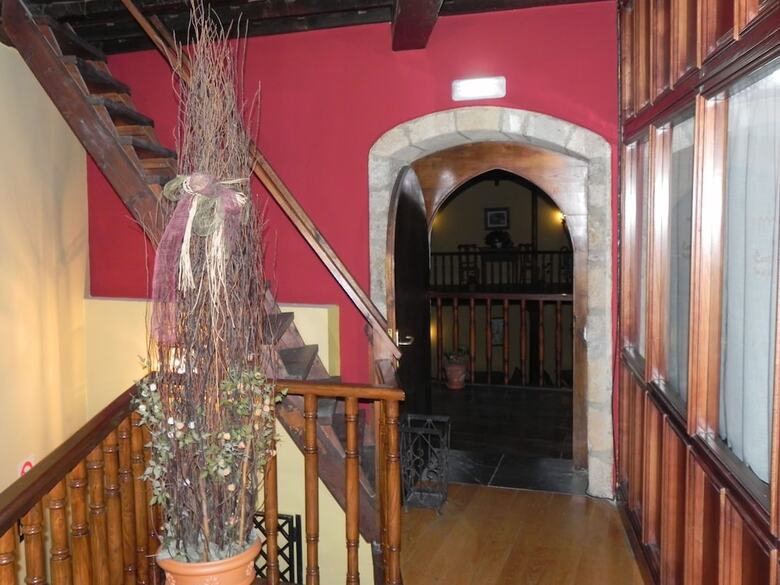 Hotel Castillo De Vald�s Salas