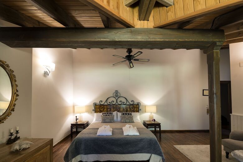 Hotel La Casona De Valfr�o