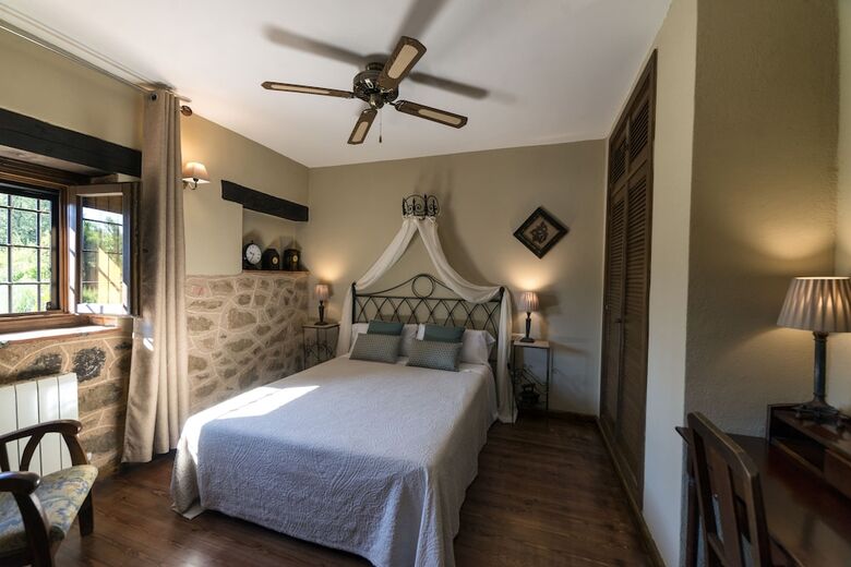 Hotel La Casona De Valfr�o