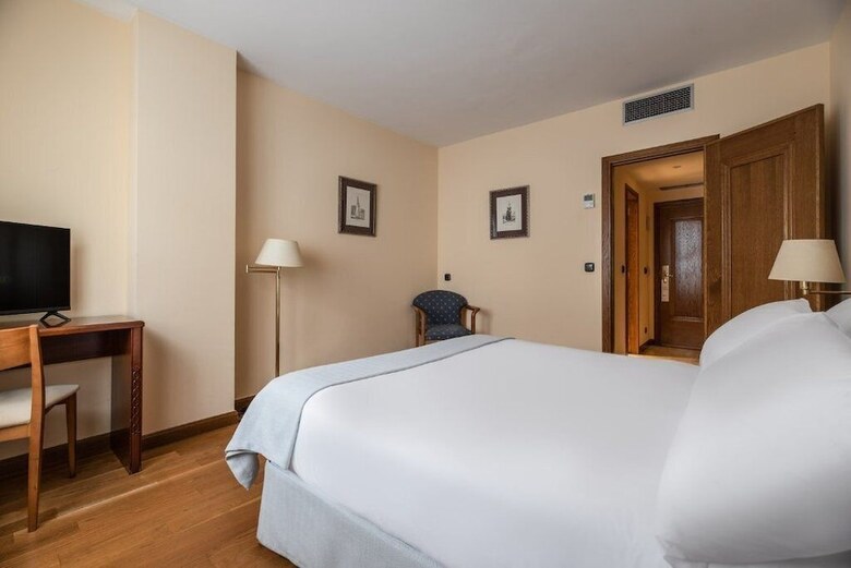 Hotel Exe Astur Plaza