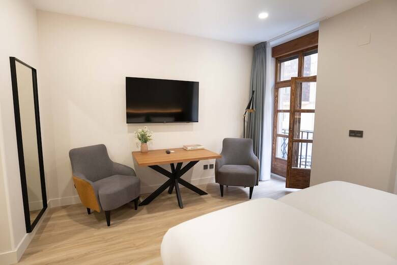 Aparthotel Prisma Suites