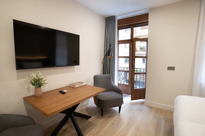 Aparthotel Prisma Suites