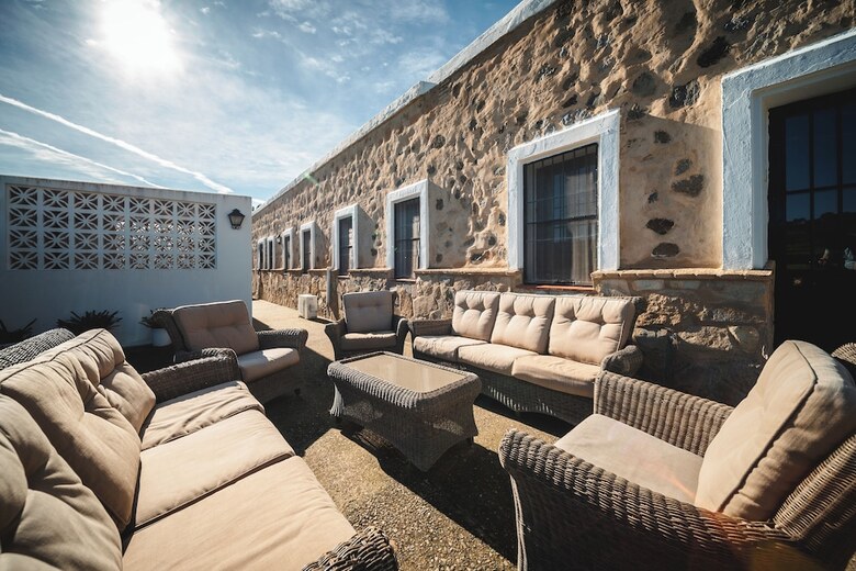 Hotel Rural Finca Barral