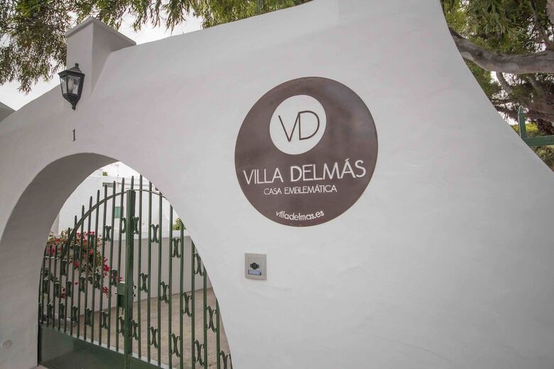 Delm�s Hotel Emblem�tico