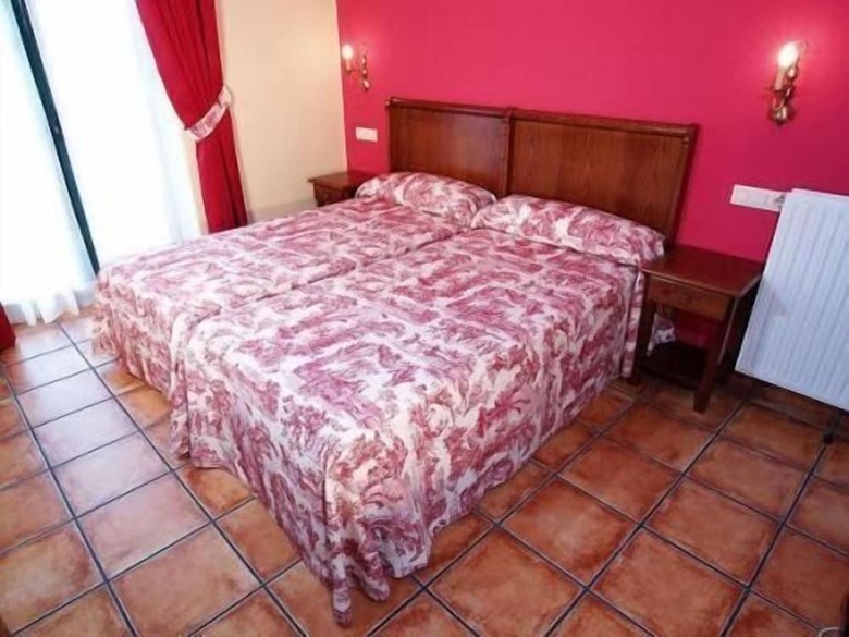 Aparthotel Apartamentos Villa De Cabrales