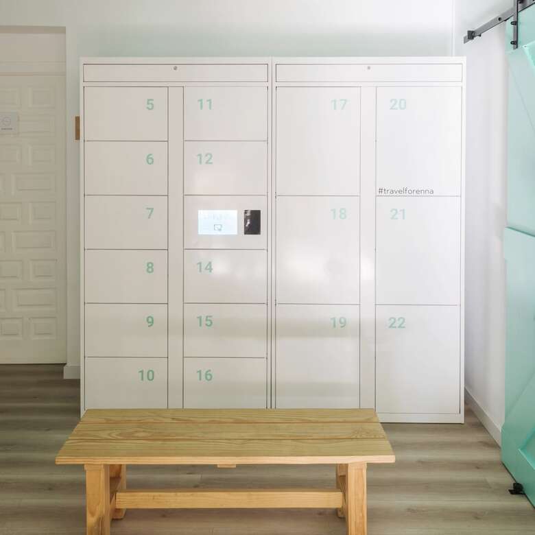 Hostal Forenna Hostel - Adults Only