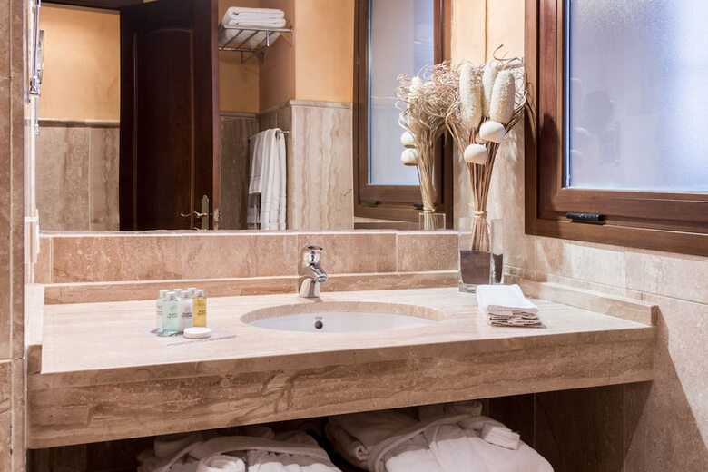 Hotel Puerta Catedral Apartments