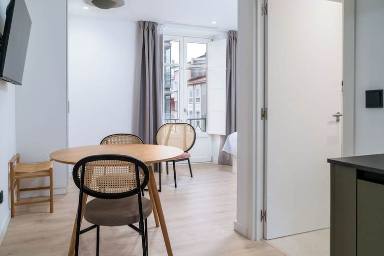 Aparthotel Limehome Santiago De Compostela
