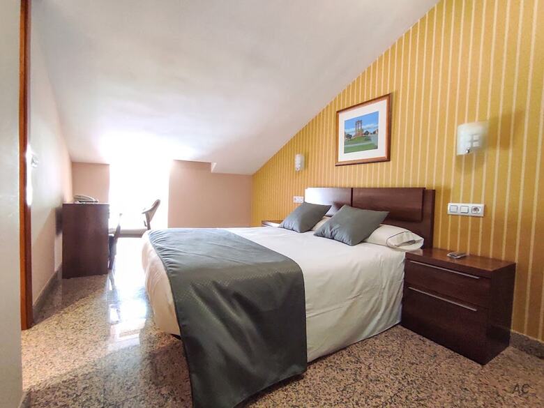 Hotel Arcos Catedral
