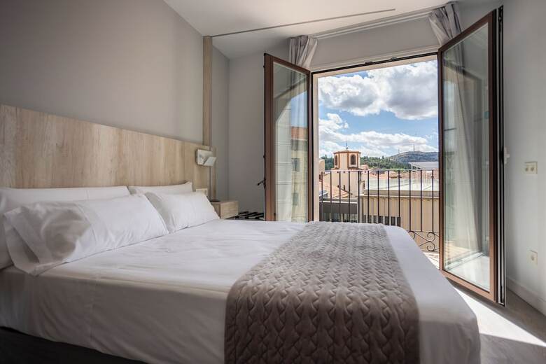 Hotel Dwo �baster