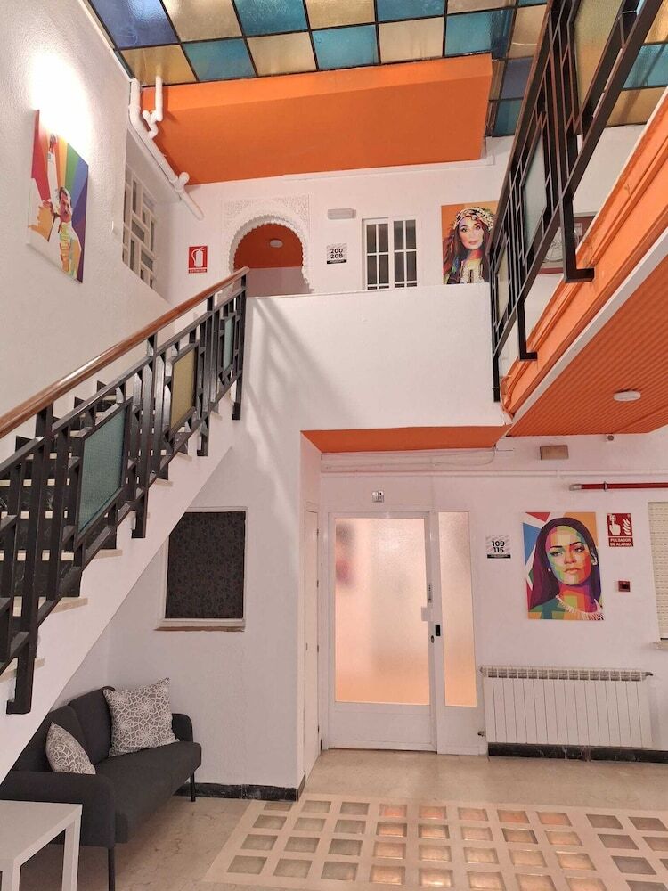 Hostal Arc House Granada